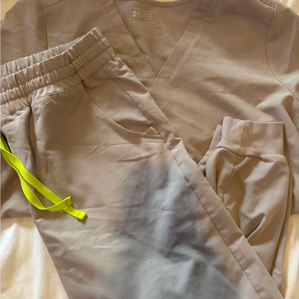 Figs Gray Scrub Set with Neon Green Accent